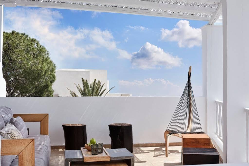 Loizos Stylish Residences Fira  Extérieur photo